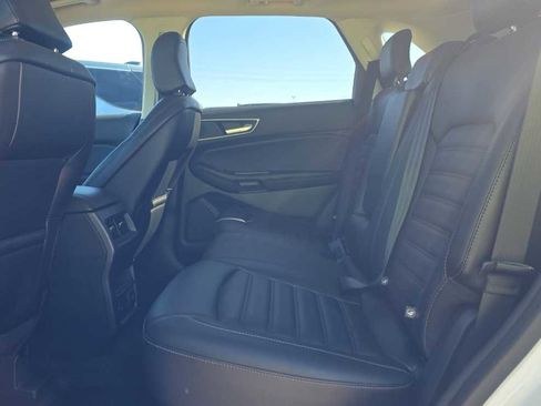 Used 2024 Ford Edge SEL w/ Convenience Package image 12