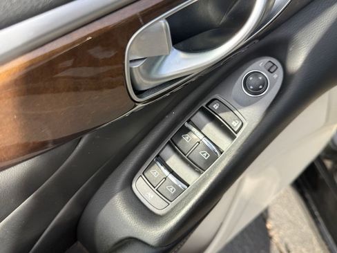 Used 2015 INFINITI Q50 Sport w/ Technology Package image 9