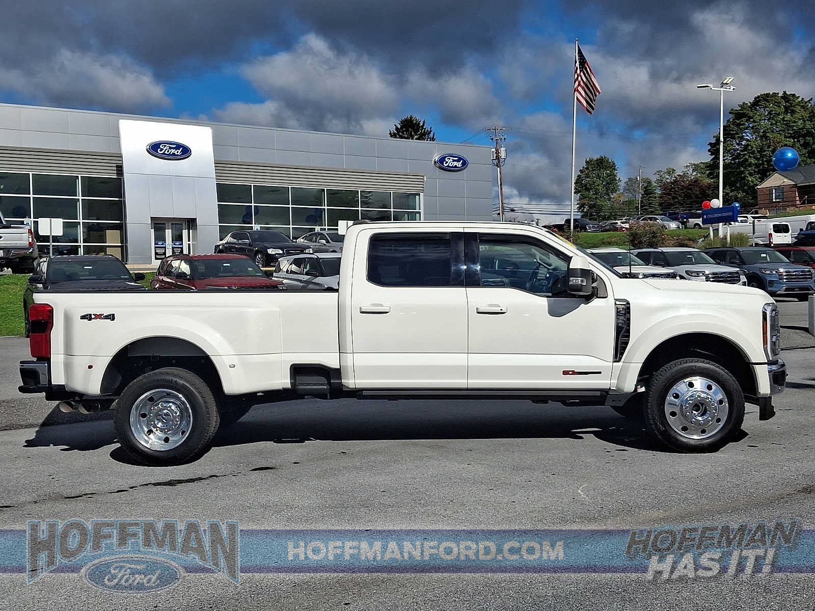 Certified 2023 Ford F450 Lariat w/ Lariat Ultimate Package AWD/4WD image 7