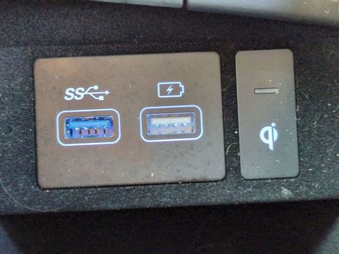 Certified 2025 Genesis GV70 3.5T Sport w/ Sport Advanced Package image 22