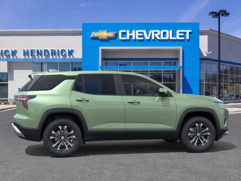 New 2026 Chevrolet Equinox LT image 7