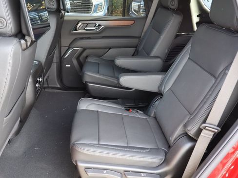 New 2026 GMC Yukon Denali w/ Denali Reserve Package RWD image 22