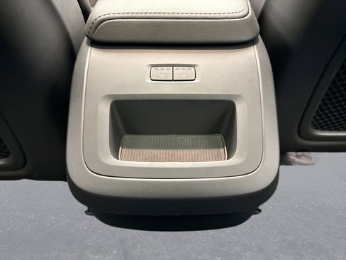 Used 2025 Volvo XC60 B5 Plus image 20