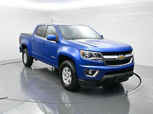Used 2019 Chevrolet Colorado W/T w/ WT Convenience Package image 2
