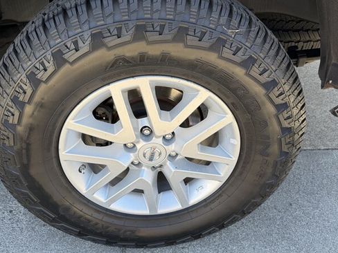 Used 2019 Nissan Frontier SV RWD image 9