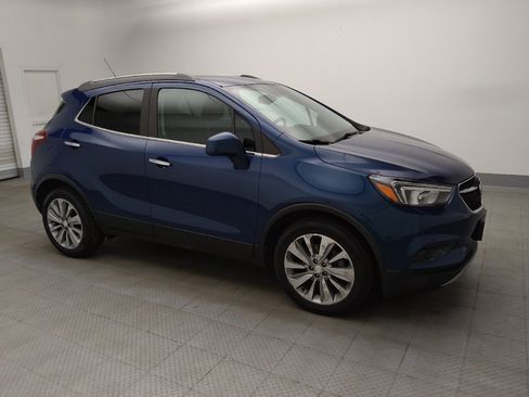 Used 2020 Buick Encore Preferred FWD image 11