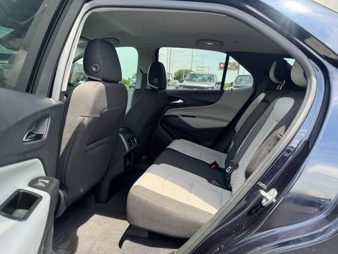 Used 2020 Chevrolet Equinox LS w/ LS Convenience Package FWD image 10