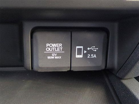 Used 2021 Honda Pilot Touring image 27