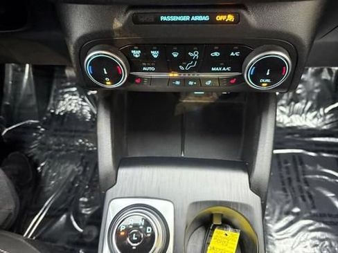 Used 2023 Ford Escape Active AWD/4WD image 17