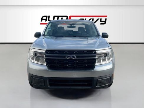 Used 2024 Ford Maverick XLT FWD image 2