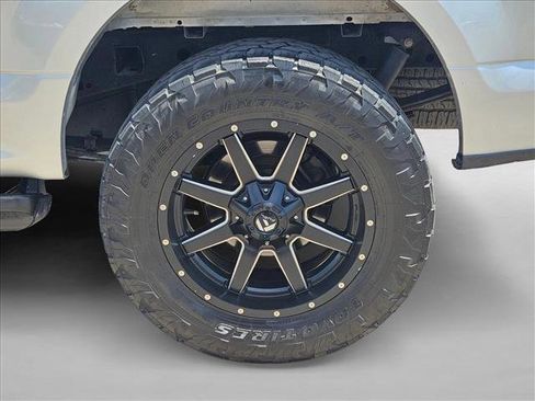 Used 2016 Ford F150 XLT w/ Equipment Group 302A Luxury AWD/4WD image 22