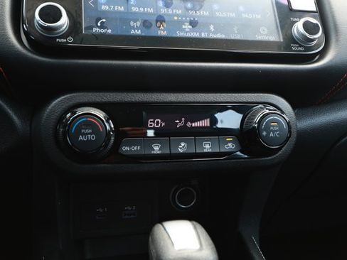 Used 2024 Nissan Kicks SR FWD image 17