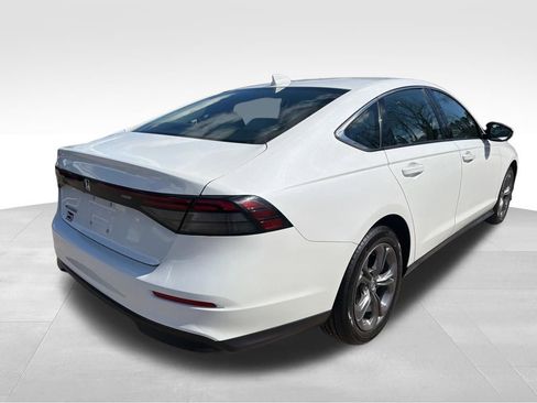 Used 2024 Honda Accord EX image 5