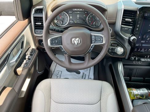 Used 2025 RAM 1500 Laramie AWD/4WD image 23