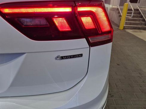 Used 2024 Volkswagen Tiguan SEL R-Line image 10