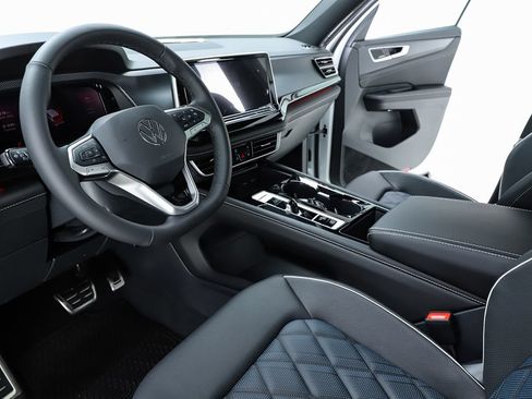 New 2026 Volkswagen Atlas Cross Sport SEL Premium R-Line AWD/4WD image 57