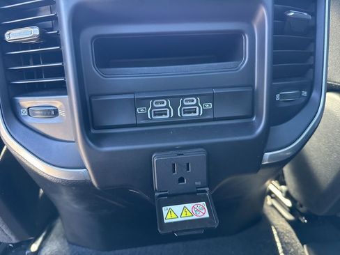 Used 2022 RAM 1500 Big Horn image 17