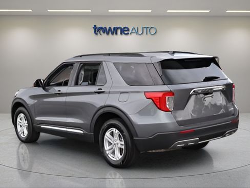 Used 2023 Ford Explorer XLT w/ Equipment Group 202A AWD/4WD image 5