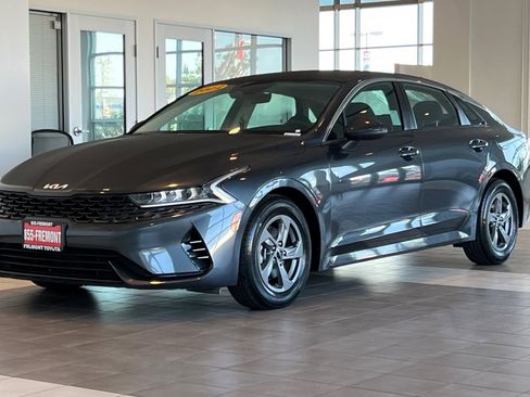 Used 2022 Kia K5 LXS image 8