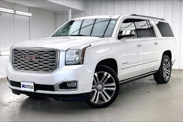Used 2019 GMC Yukon XL Denali w/ Denali Ultimate Package AWD/4WD image 2