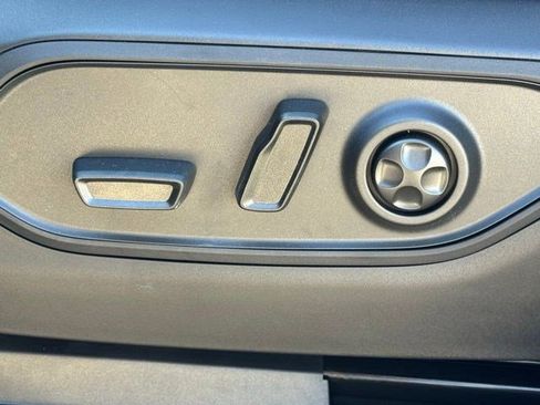 New 2026 Jeep Grand Cherokee L Limited AWD/4WD image 12