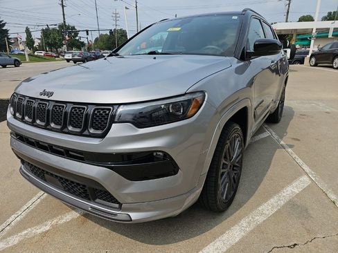 Certified 2023 Jeep Compass High Altitude AWD/4WD image 8