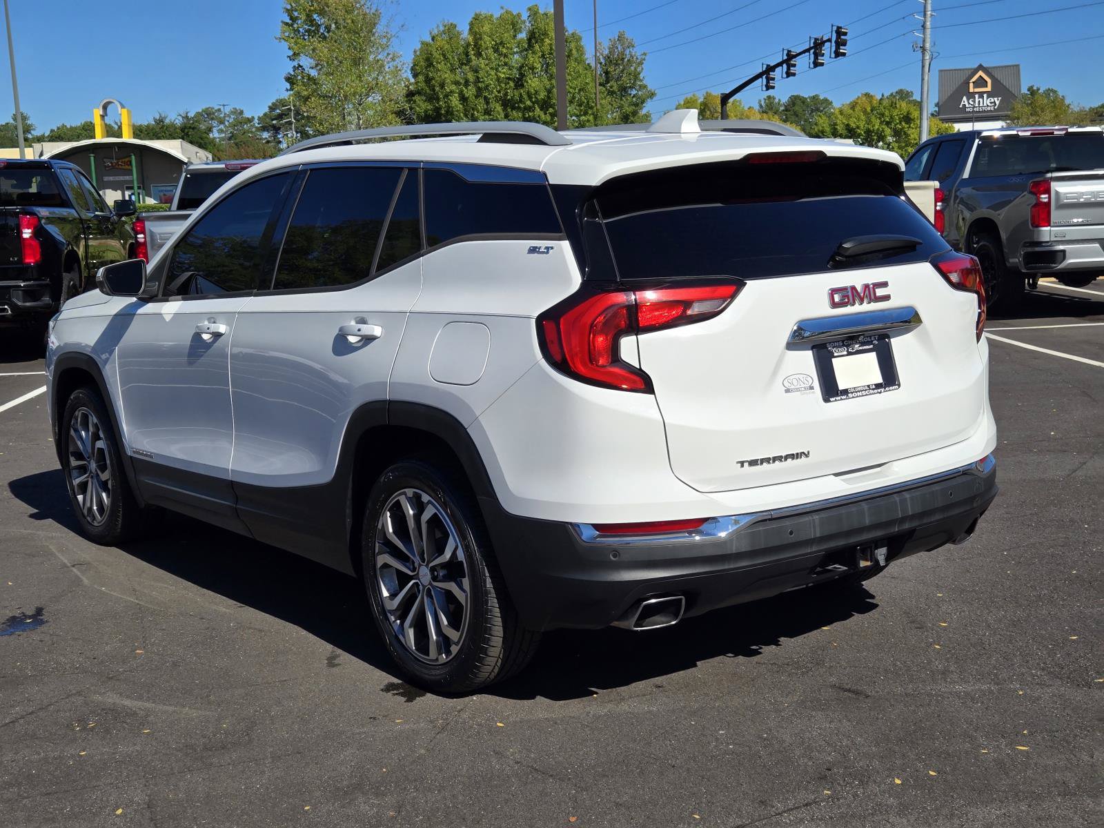 Used 2019 GMC Terrain SLT w/ Preferred Package FWD image 10