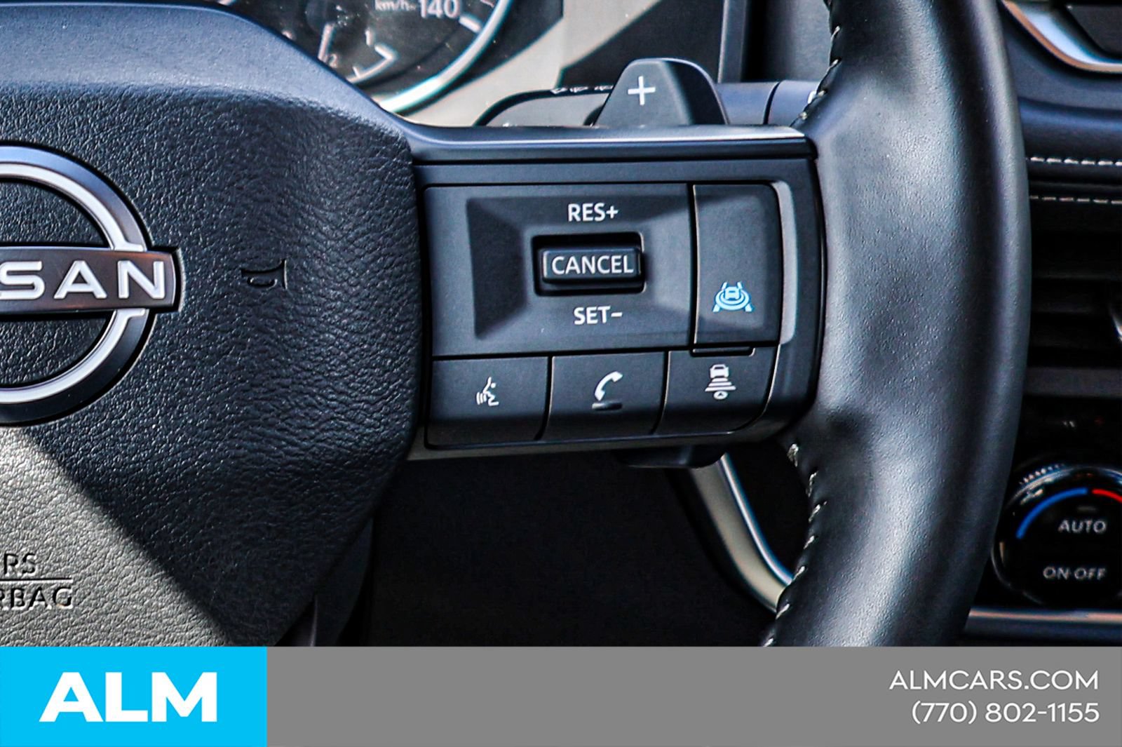 Used 2025 Nissan Rogue SV FWD image 27