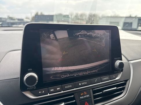 Used 2023 Nissan Altima 2.5 SR image 21