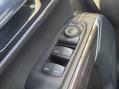 Used 2022 Chevrolet Silverado 1500 LT RWD image 13