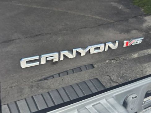 Used 2018 GMC Canyon SLT w/ Trailering Package RWD image 15