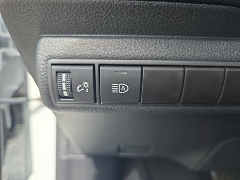 Used 2024 Toyota Corolla LE image 27