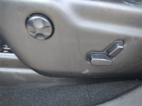 Used 2024 Dodge Durango GT image 32