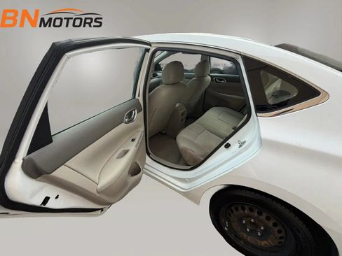 Used 2014 Nissan Sentra SV FWD image 10