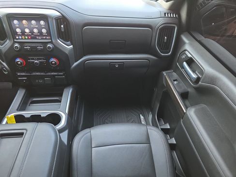 Used 2021 Chevrolet Silverado 1500 RST AWD/4WD image 16