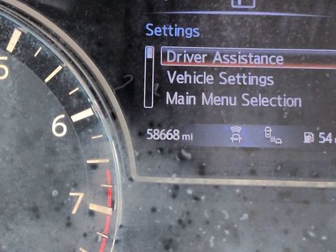 Used 2020 Nissan Pathfinder SL w/ Cargo Package FWD image 31