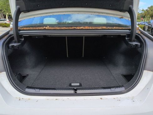 New 2026 BMW i5 eDrive40 image 13