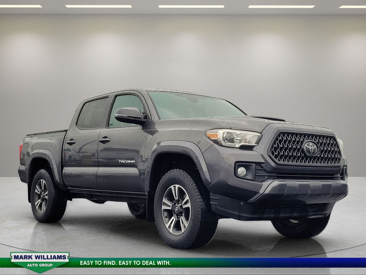 Used 2018 Toyota Tacoma TRD Sport AWD/4WD image 1
