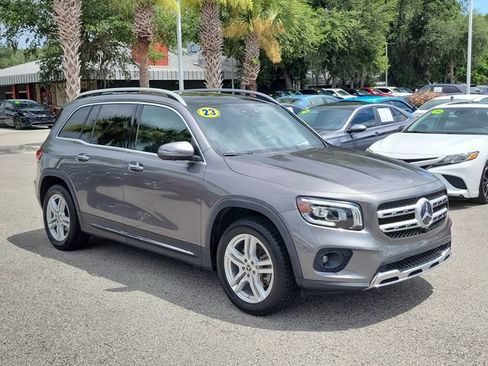Used 2023 Mercedes-Benz GLB 250 4MATIC w/ Premium Package image 3