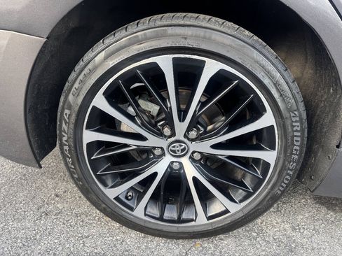 Used 2019 Toyota Camry SE FWD image 28