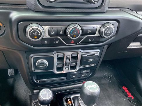 Used 2020 Jeep Wrangler Unlimited Sport AWD/4WD image 15