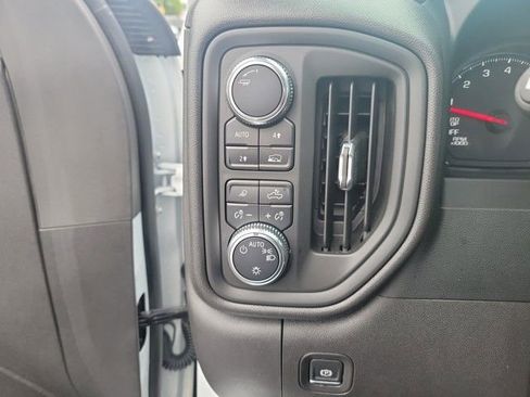 Used 2024 GMC Sierra 1500 Pro w/ Pro Value Package image 25