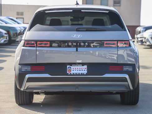 New 2026 Hyundai Ioniq 5 SEL image 7