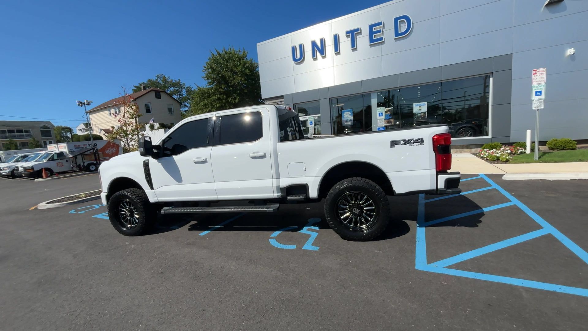 Used 2023 Ford F250 XLT w/ Black Appearance Package AWD/4WD image 5