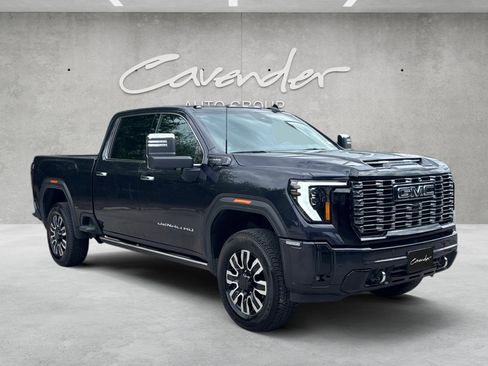 Used 2025 GMC Sierra 2500 Denali Ultimate image 2