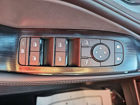 New 2026 Nissan Rogue SV FWD image 32