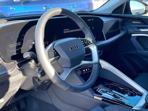 Certified 2025 Audi Q5 Prestige image 16