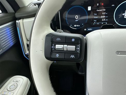 Certified 2025 Hyundai Santa Fe Calligraphy image 28