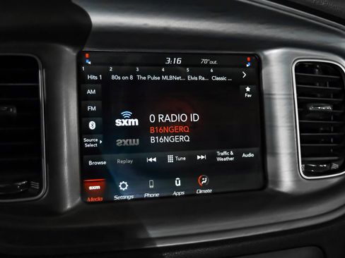 Used 2023 Dodge Charger SXT RWD image 27