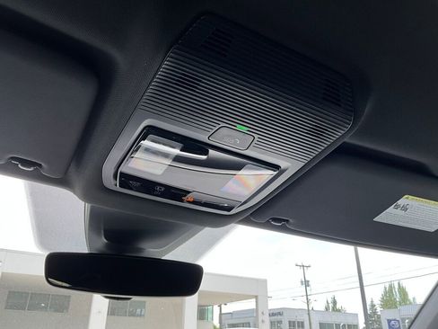 New 2025 Volkswagen Atlas Cross Sport SE image 18